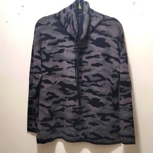 SALE***Women's Camouflage long-sleeved w/drawstring Turtleneck